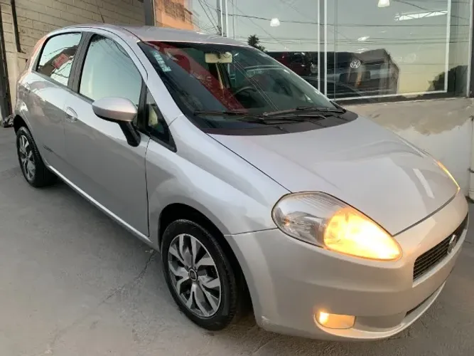 Fiat Punto 1.4 Fire Flex 8V 5P 2010
