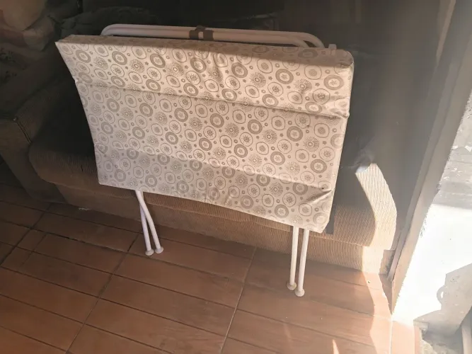 Trocador de bebê, usado mas bom, para nos nao tem mais utilidade.