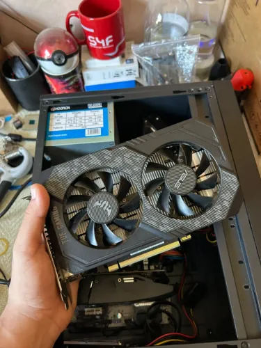 Placa de Vídeo GTX 1650 4GB - Ótimo Desempenho em Jogos (Retirada de Peças)