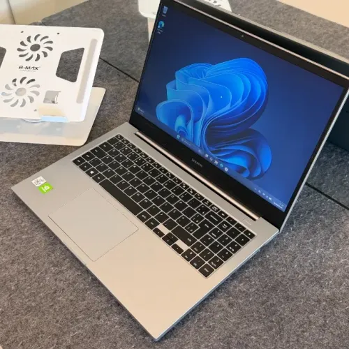 Notebook Samsung Book i5 de 10ª| SSD 256gb | Memória 8gb | GeForce MX110 | Tela 15.6