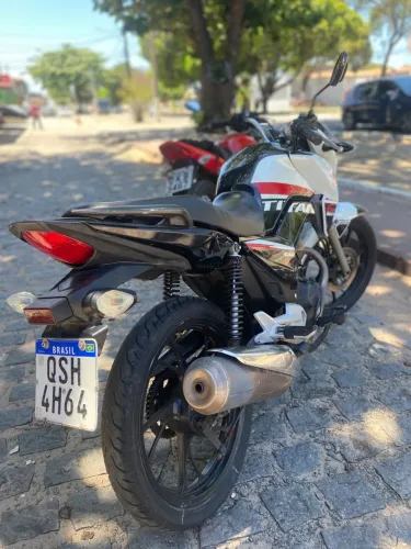 Vendo Honda titan 2020 série especial