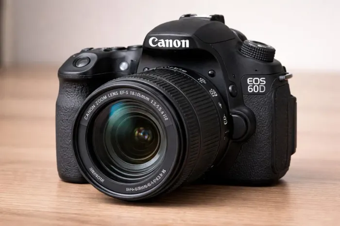 Cano EOS 60D + Lente 18-55