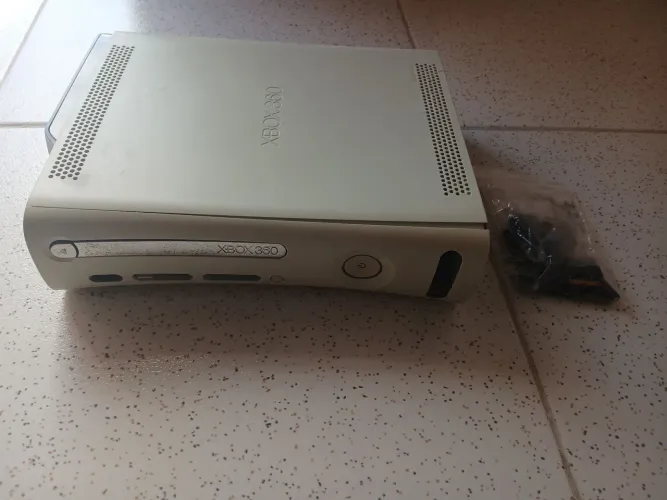 Xbox 360 fat placa versão falcon com defeito. Vendo somente pela olxpay.
