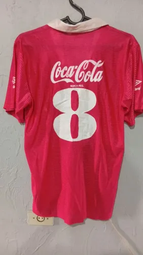Camisa de futebol internacional anos 90 vintage