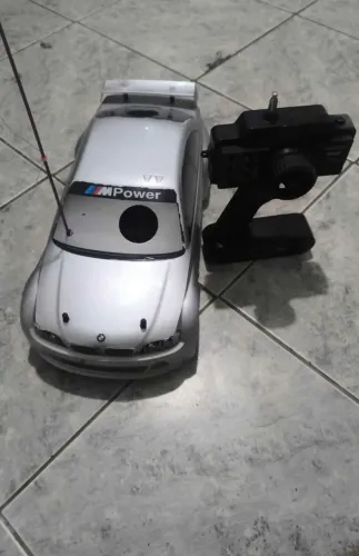 Automodelo a combustão