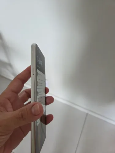 MOTOROLA EDGE 20