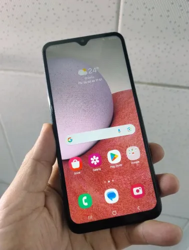 Samsung Galaxy A13 Memória 128Gb+4Gb RAM, biometria digital lateral