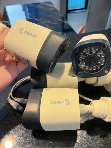 Kit 4 câmeras + dvr de armazenamento de filmagens 