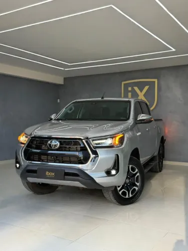 Toyota Hilux CD SRX 4X4 2.8 TDI 16V Diesel Aut. 2022