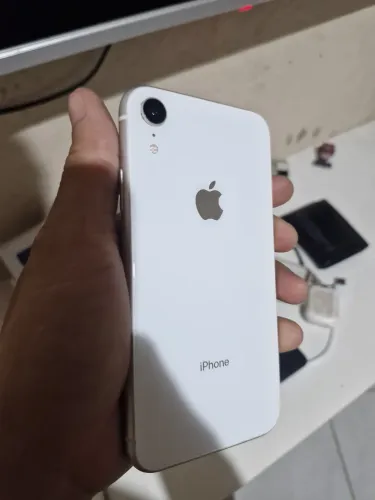 VENDE IPHONE XR SEMINOVO BATERIA 88%