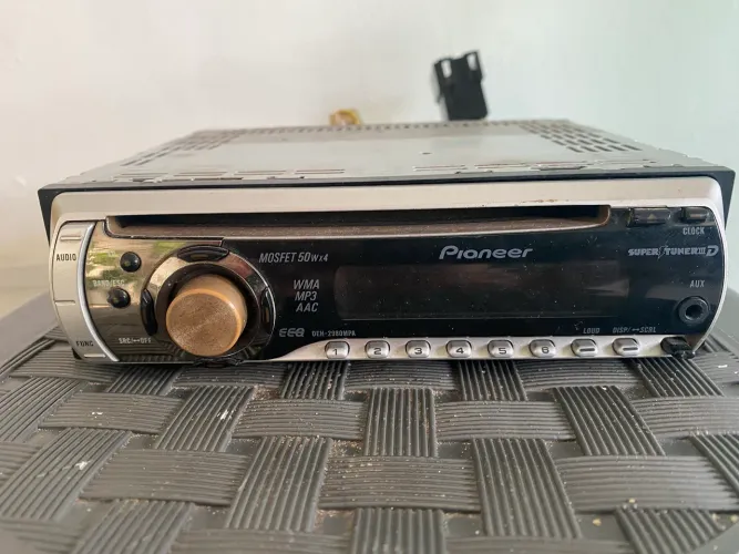Aparelho de rádio pionner