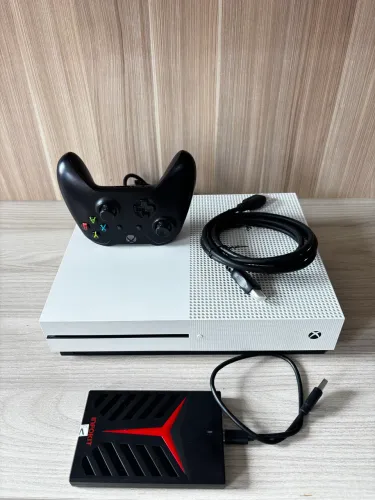 Xbox One S + HD Externo 500GB