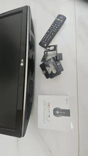 LG TV / MONITOR + CHROMECAST