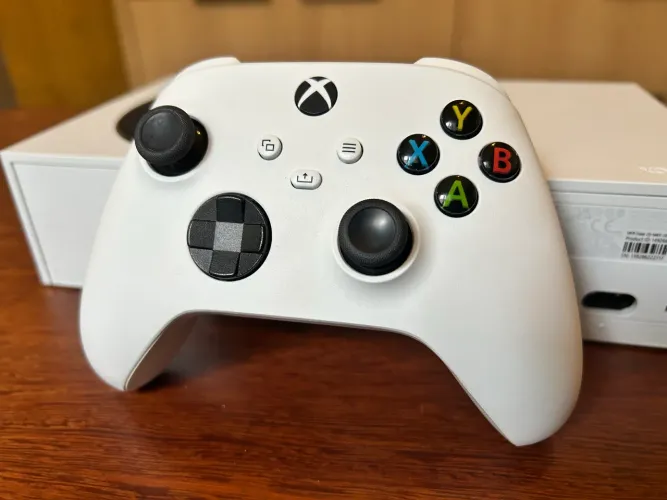 Xbox Series S 512 GB - Muito conservado, completo e na caixa original