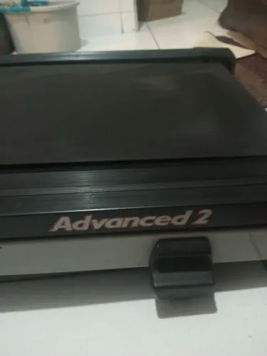 Vendo ou troco uma esteira elétrica por uma máquina de costura. *