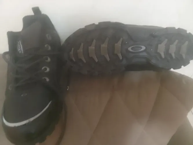 Bota nova da Oakley