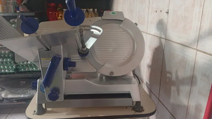Cortador de frios