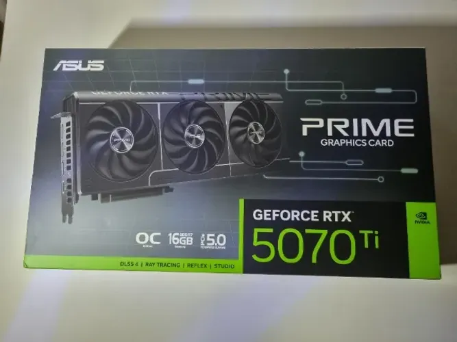 Caixas Vazias de Partes de Computador