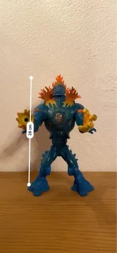 Boneco Articulado Max Steel Elementor Água e Fogo com peças faltando
