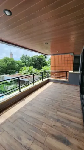 Portal da Villa Adrianopolis .Andar alto . 190m2 . 3 Suítes todas com Closet . Armários n