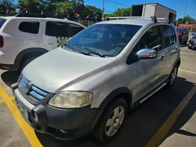 Volkswagen Crossfox 1.6 MI Total Flex 8V 5P 2009