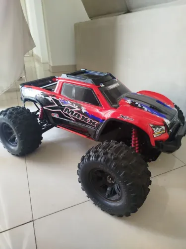 Automodelo Traxxas Xmaxx