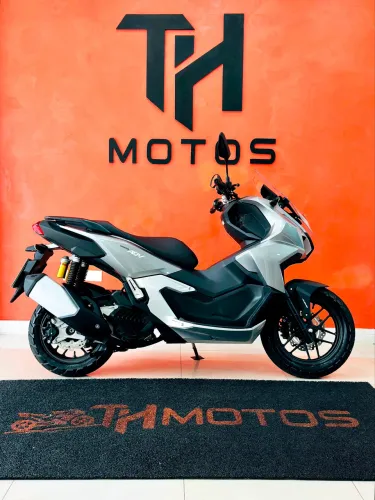 Honda ADV 160 ABS 2025