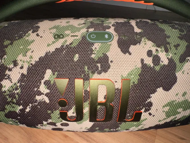 Caixa de som Jbl boombox