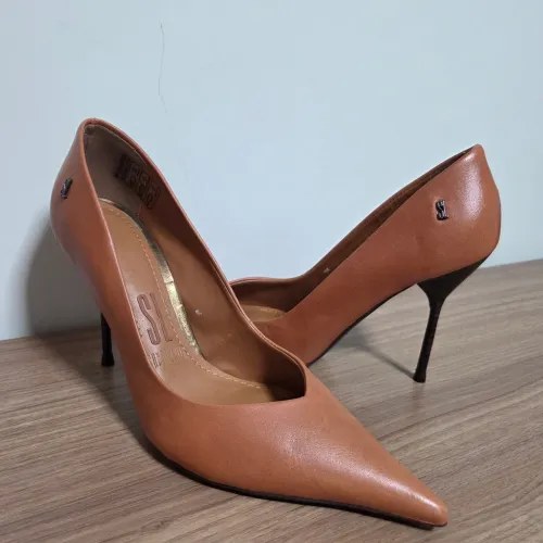 Scarpin Santa Lolla Bege 36