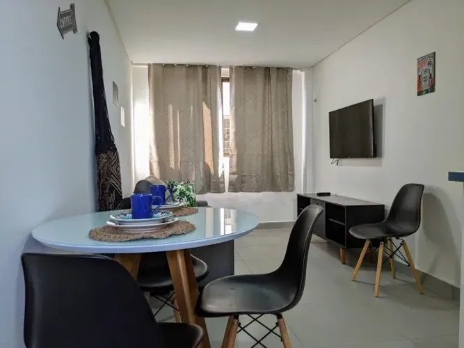 Alugo - Flat 1 quarto mobiliado no Miramar.