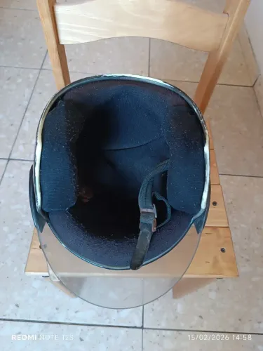 Vendo um Capacete de moto 56