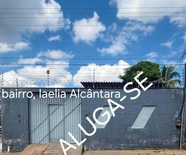 Aluga-se esta Casa