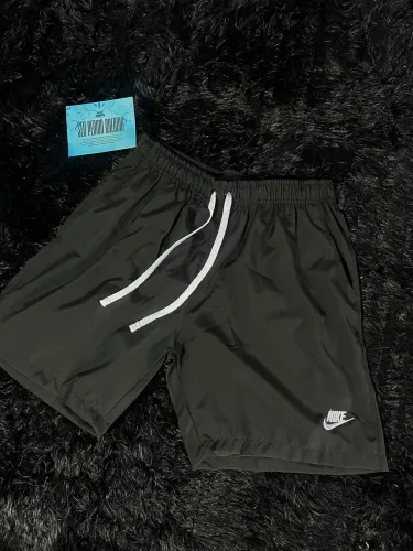 Bermuda NIKE