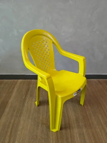 Poltrona de Plástico PROMOÇÃO - NOVAS