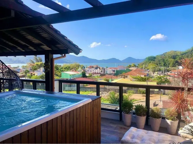Cobertura com 2 dormitórios para alugar, 190m² - Lagoa da Conceição - Florianópolis/SC