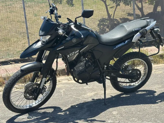 Moto Lander XTZ 250