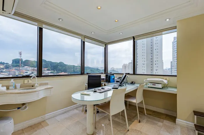 Sala comercial na Rua Edward Joseph, 122 - 84 68 m²