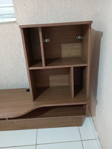 Escrivaninha suspensa