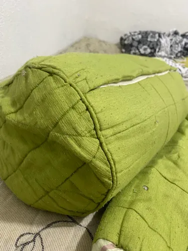 Almofada cilíndrica com capa extra 
