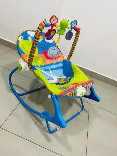 CADEIRA DE DESCANSO PRA BEBÊ - EXCELENTE ESTADO