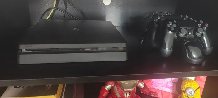 PS4 Slim