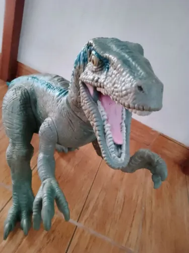 Dinossauro velociraptor