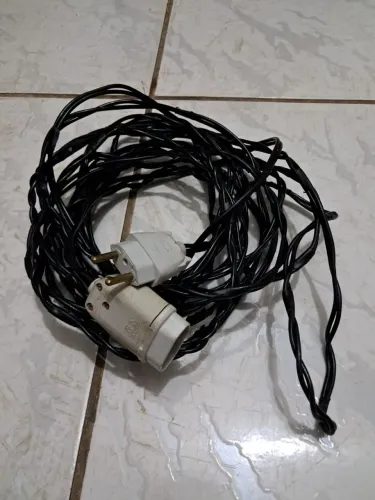 Vendo uma extensão de 10 metros