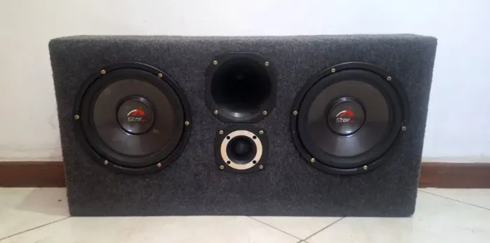 Som automotivo 500W
