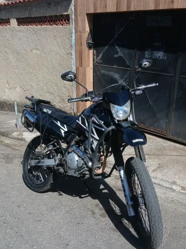 Lander 250 em perfeito estado