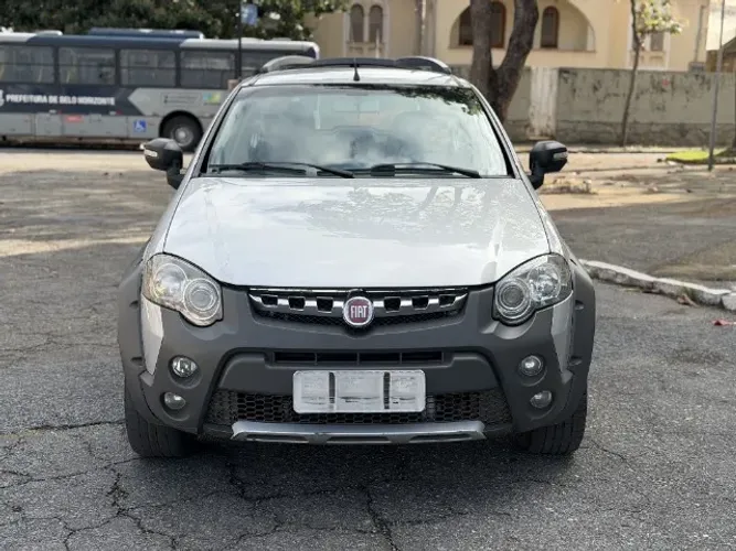 Fiat Palio Weekend Adventure Locker 1.8 Flex 2015
