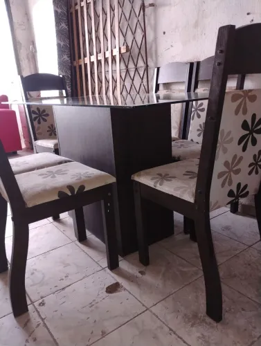 Mesa 6 cadeiras