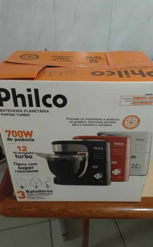 Batedeira planetária Philco nunca usada.