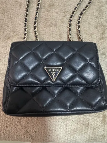 Bolsa transversal Giully matelassê mini - Guess USA