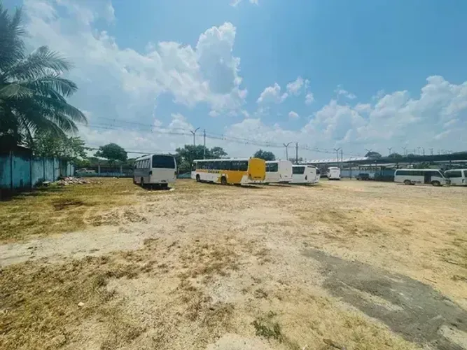 Alugo Prédio Comercial/Galpão na Avenida 7 de Maio no Santa Etelvina/ Próximo à Avenida da